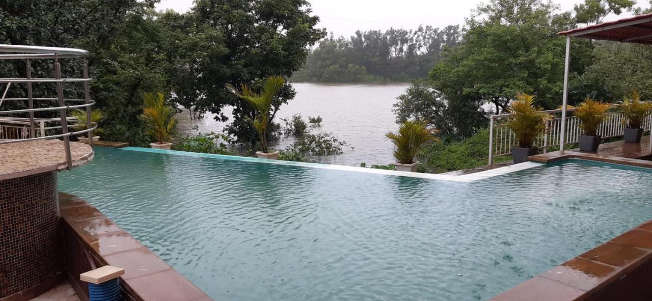 Lake View Resort Lonavla Exterior foto